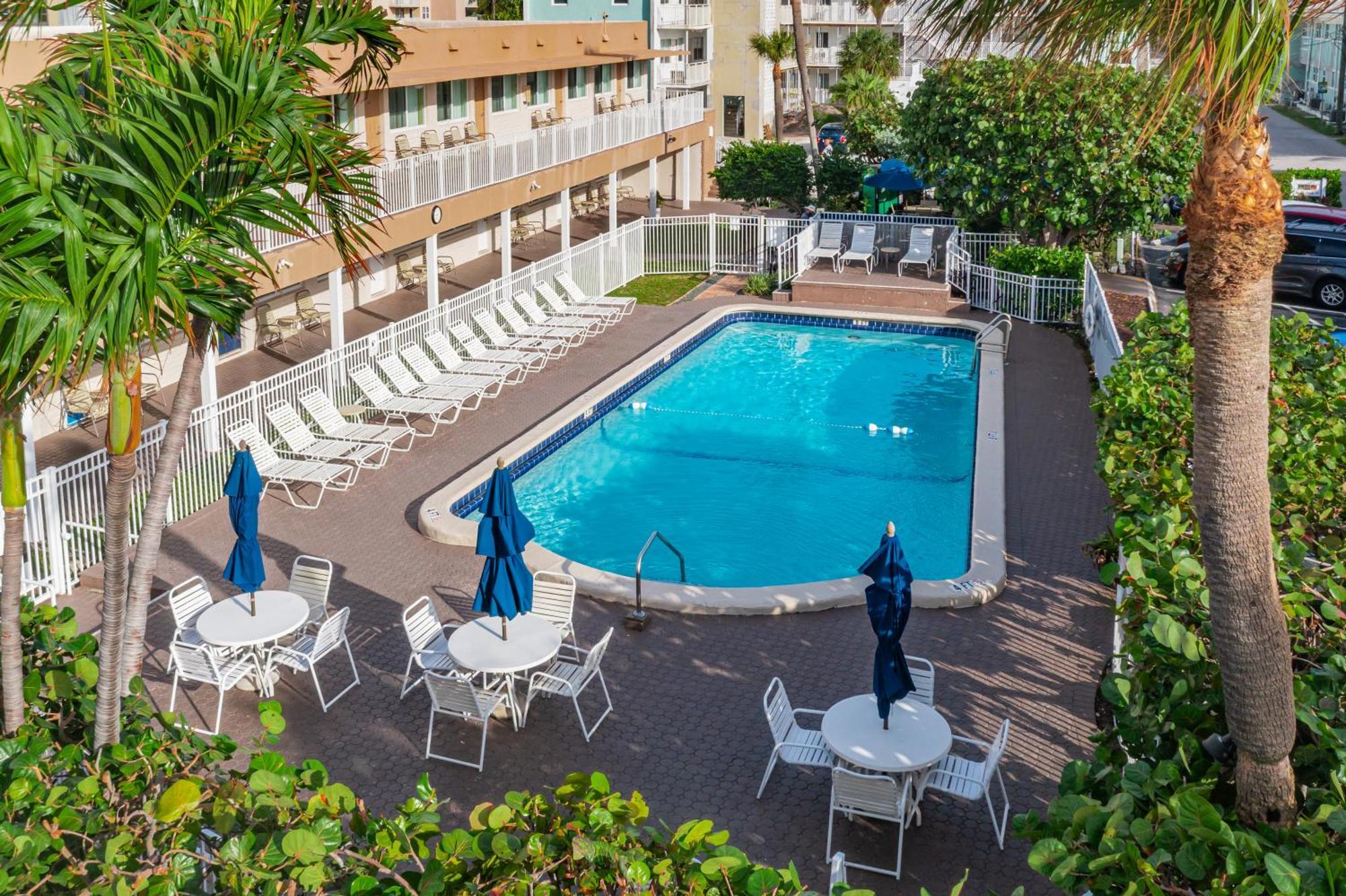 Enchanted Isle Hollywood Beach Resort Esterno foto